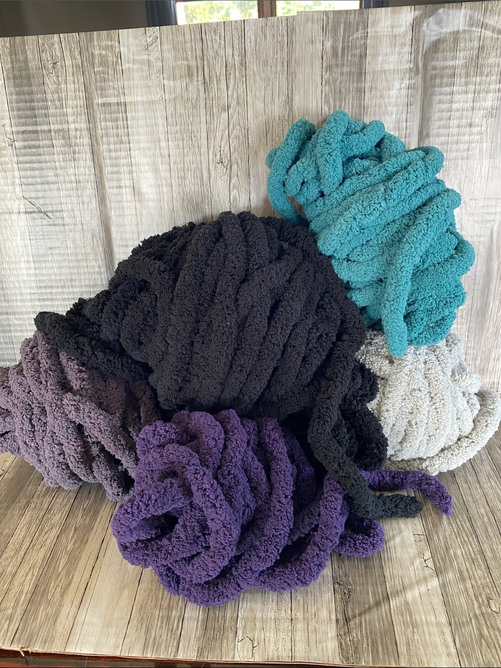 BERNAT BLANKET BIG YARN—ASSORTED BUNDLE OF 5